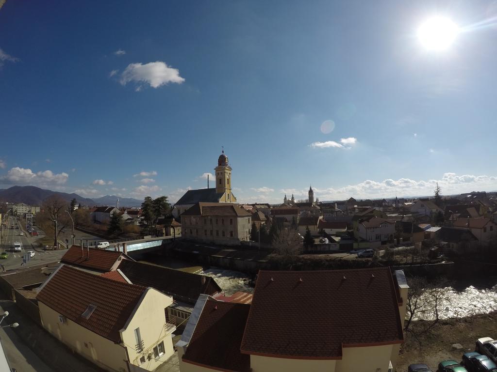 Tower View Apartment Baia Mare Exterior photo